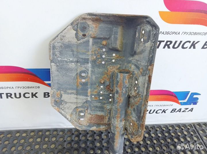 2800402 Кронштейн крыла заднего правого задний