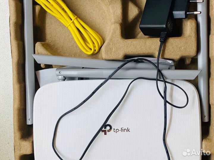 Продается роутер Wi-Fi роутер TP-Link ас 1200