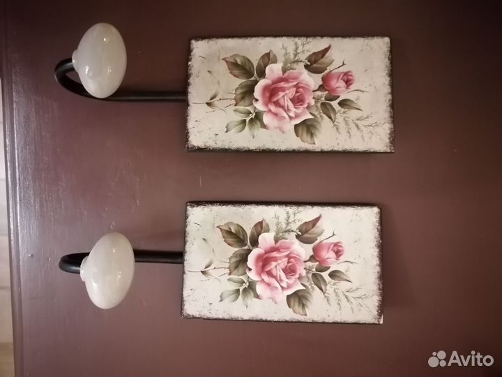 Крючки на стену