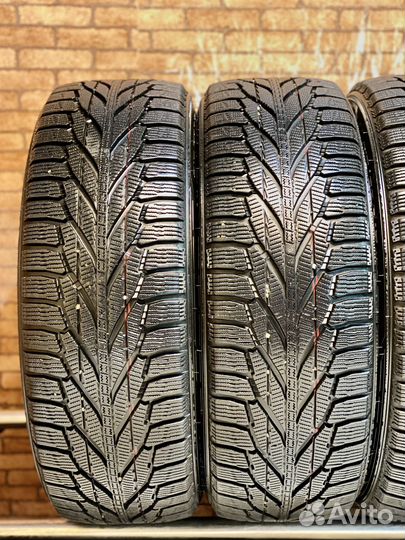 Nokian Tyres Hakkapeliitta R2 SUV 215/60 R17