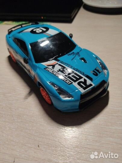 Игрушечная машинка Nissan GT-R