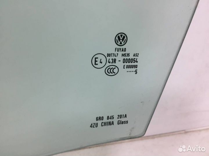 Стекло двери передней левой Volkswagen Polo HB 200