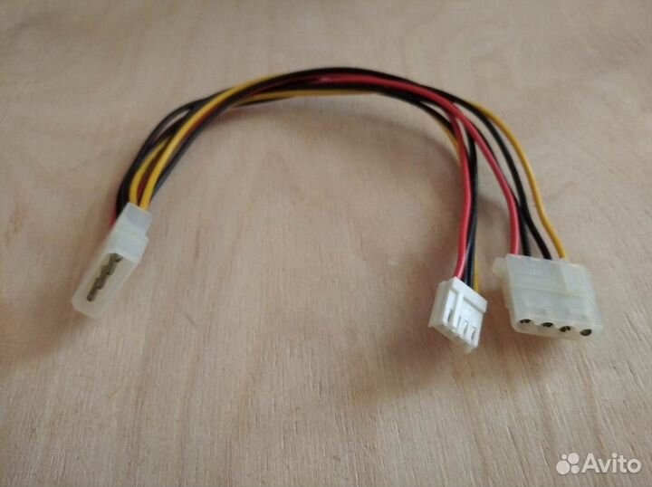 Разветвитель для блока питания Molex - SATA