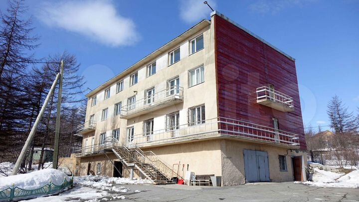 Гостиница, 1017.9 м²