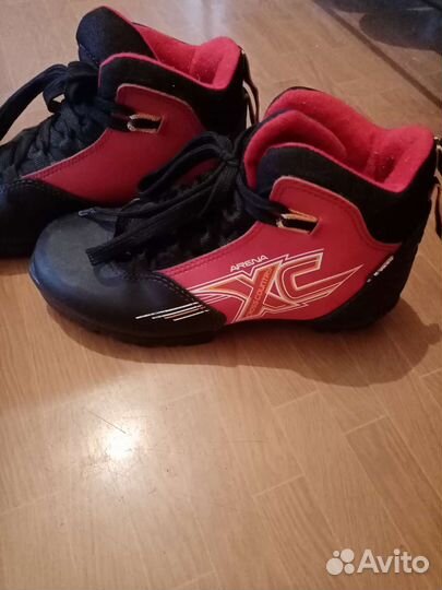 Лыжные ботинки