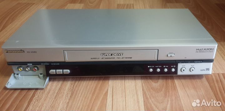 Видеомагнитофон Panasonic NV-HV 60