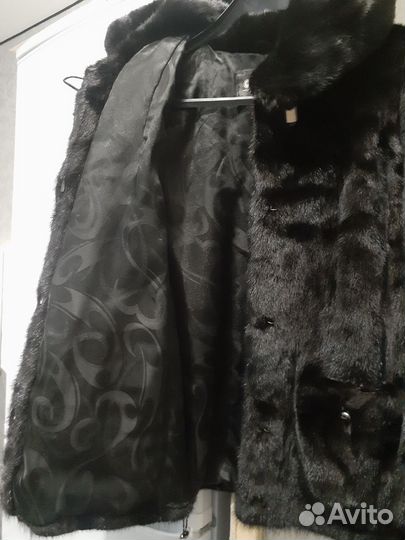 Полушубок из норки с капюшоном
