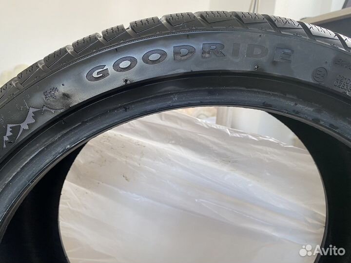 Goodride Zuper Snow Z-507 225/40 R18 92V