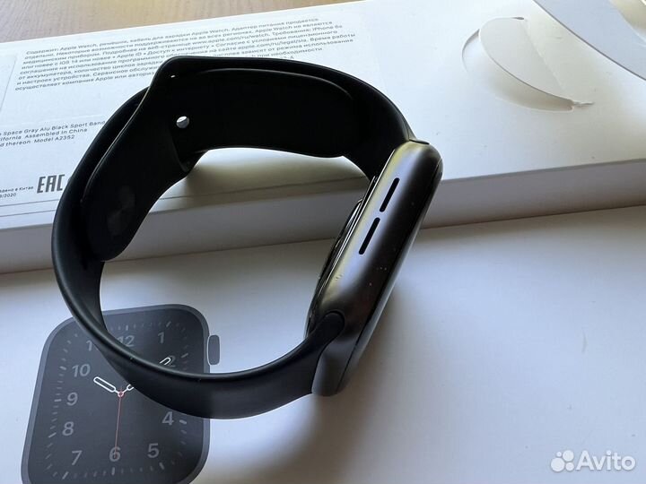 Apple Watch SE 44mm Space Gray Ростест