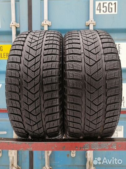 Pirelli Winter Sottozero 3 215/40 R17