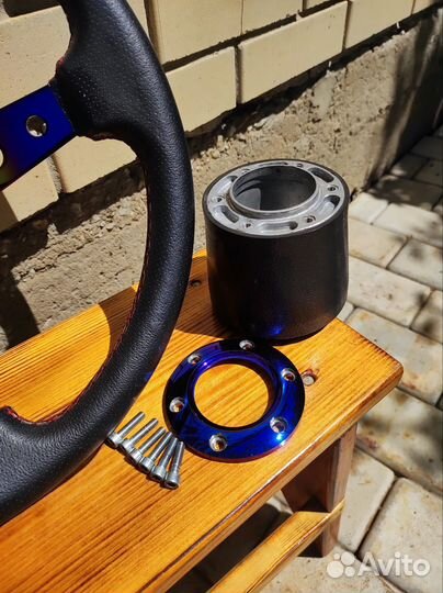 Спортивный руль Momo