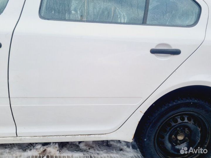 Дверь задняя левая Skoda Octavia