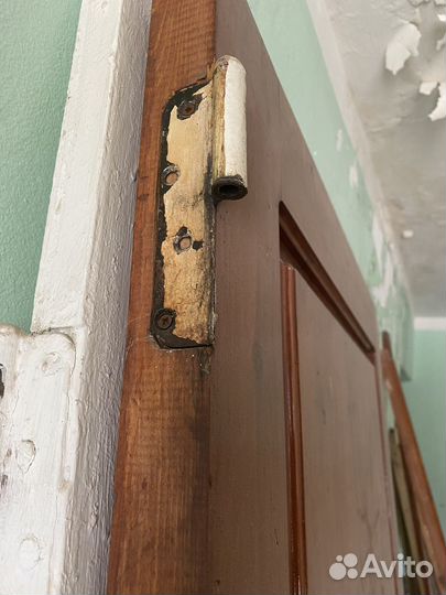 Дверь деревянная