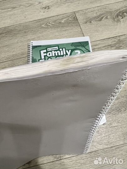 У еьгик и тетрадь по английскому oxford