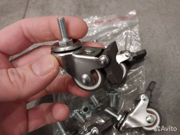 Ролики колёсики мебельные со стопорами