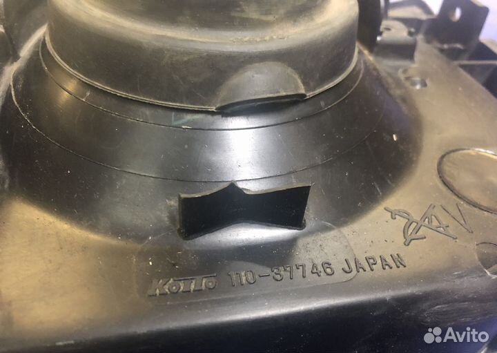 Фара правая Mitsubishi Pajero ll 1992-97