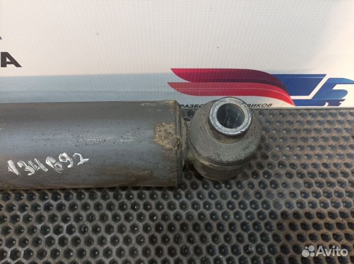 A0063261100 Амортизатор задний