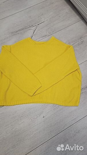 Свитер женский