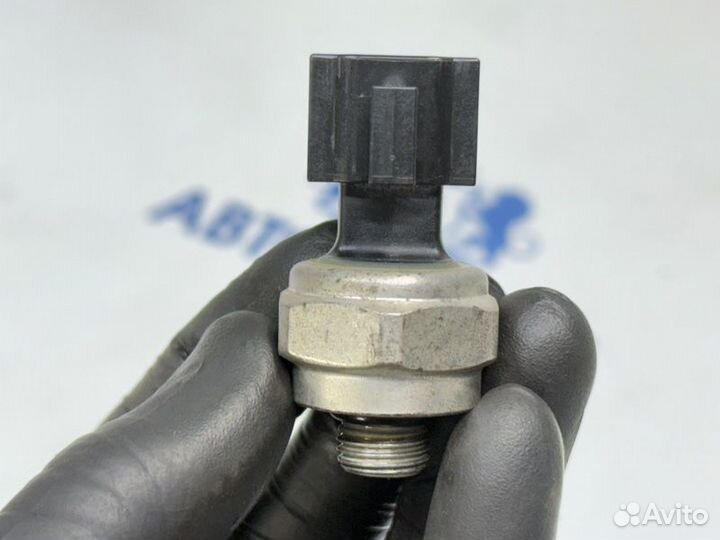 Датчик давления масла гур Nissan Primera P12