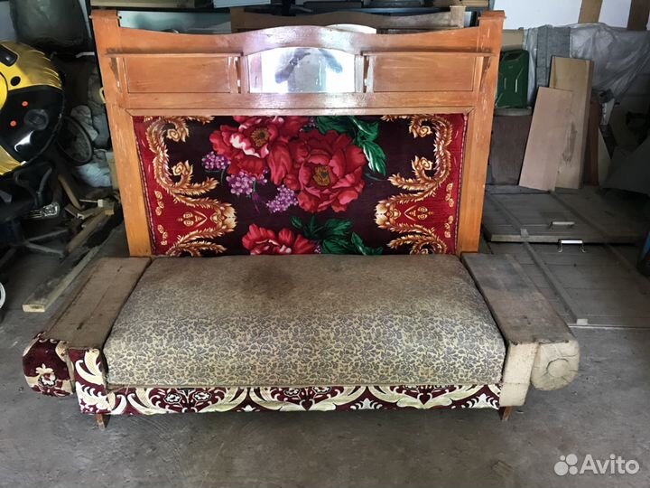 Сталинский диван, ампир