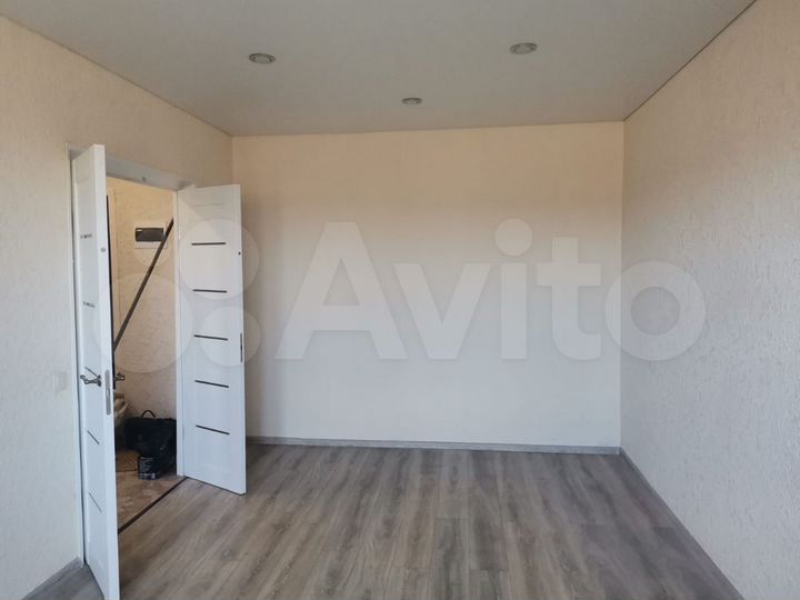 2-к. квартира, 50 м², 1/2 эт.