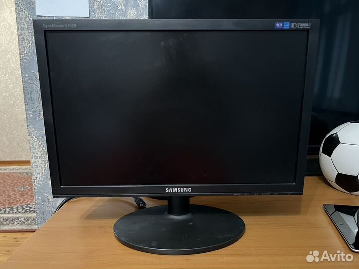 Монитор Samsung 60гц