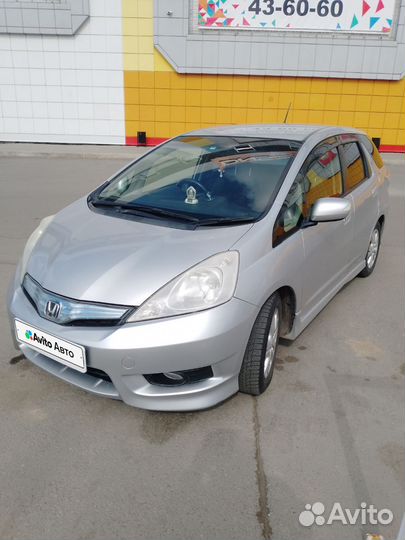 Honda Fit Shuttle 1.3 CVT, 2012, 154 000 км