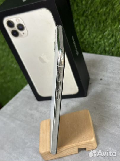 iPhone 11 Pro Max, 64 ГБ