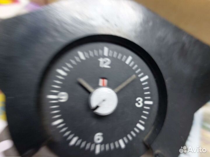 Автомобильные часы