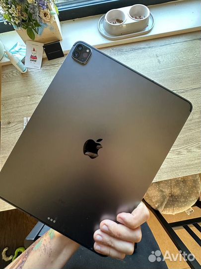 iPad Pro 12.9 2020 256гб + cellular