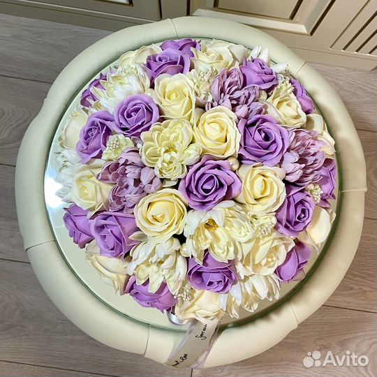 Букет из мыльных роз и мыльных хризантем