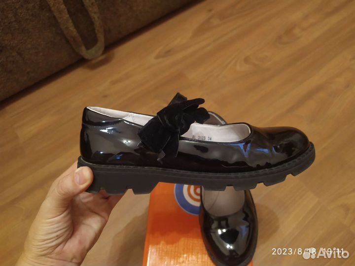 Туфли для девочки