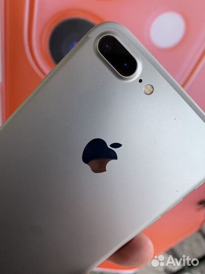 iPhone 7 plus с гарантией
