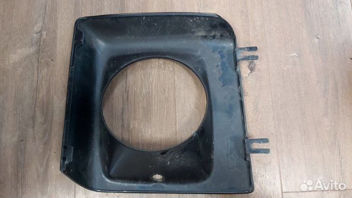 Накладка на фару правая Mercedes G 320 4X4 463