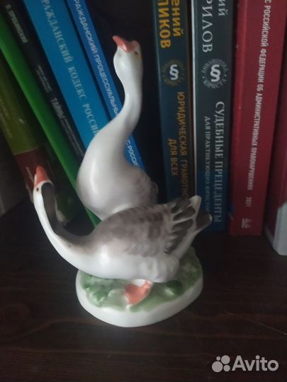 Фарфоровые статуэтки