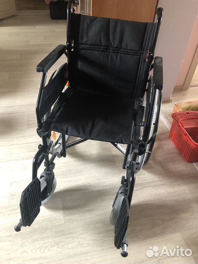 Коляска инвалидная