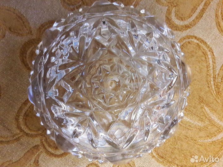 Хрустальная пепельница Новая