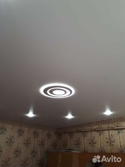 Натяжные потолки