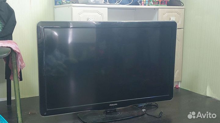 Телевизор Philips 40PFL5605H