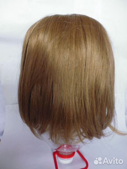 Парики женские, аксессуары для волос