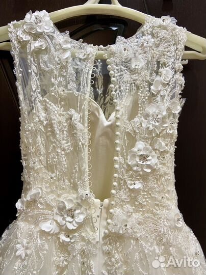 Свадебное платье 42 44 бу
