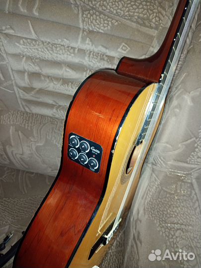 Классическая гитара с подключением
