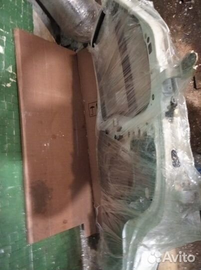 Дверь передняя левая Iveco Daily 4