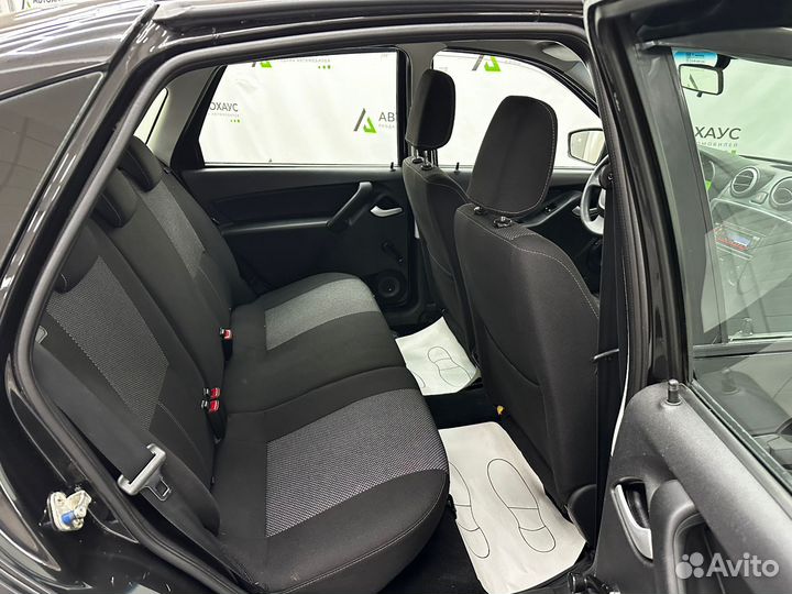 LADA Granta 1.6 МТ, 2016, 154 171 км