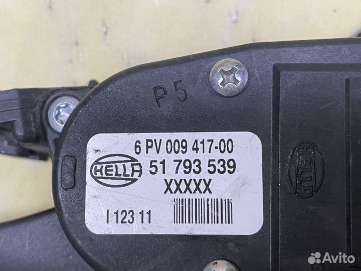 Педаль газа Fiat Albea