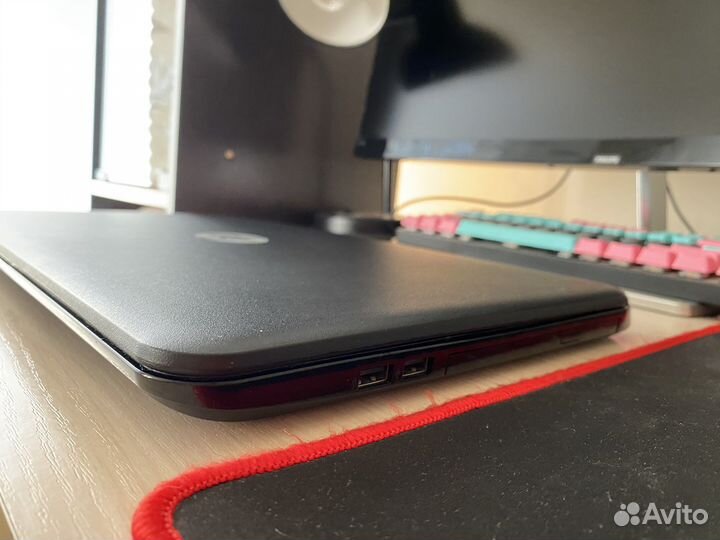 Ноутбук HP Pavilion 15-r050sr