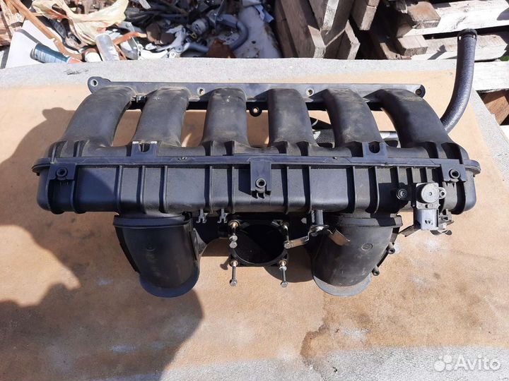 Коллектор впускной n53b30 bmw E60 E90