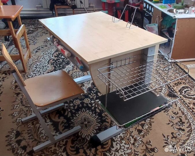 Растущая парта и стул бу