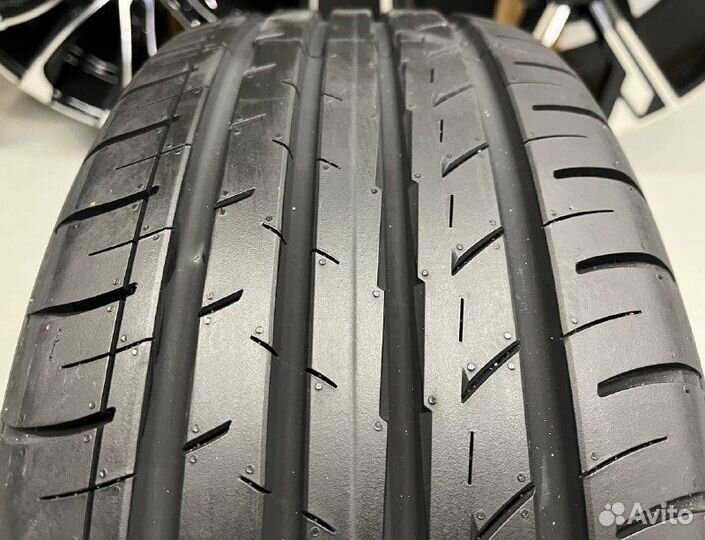 Yokohama BluEarth-GT AE-51 245/40 R18 97W