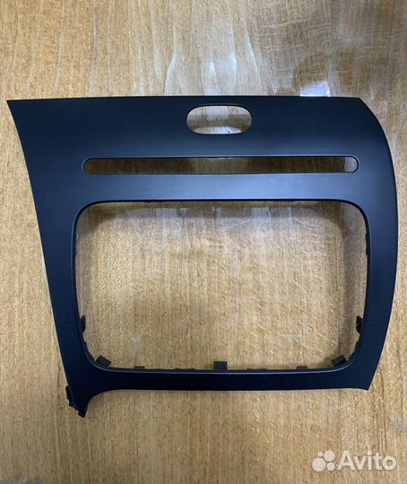 Автомагнитола штатная KIA Cerato 3 2014 год